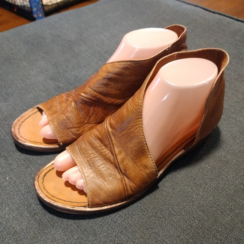FREE PEOPLE D'orsay Distressed Leather Sandals Shoes - Picture 3 of 11